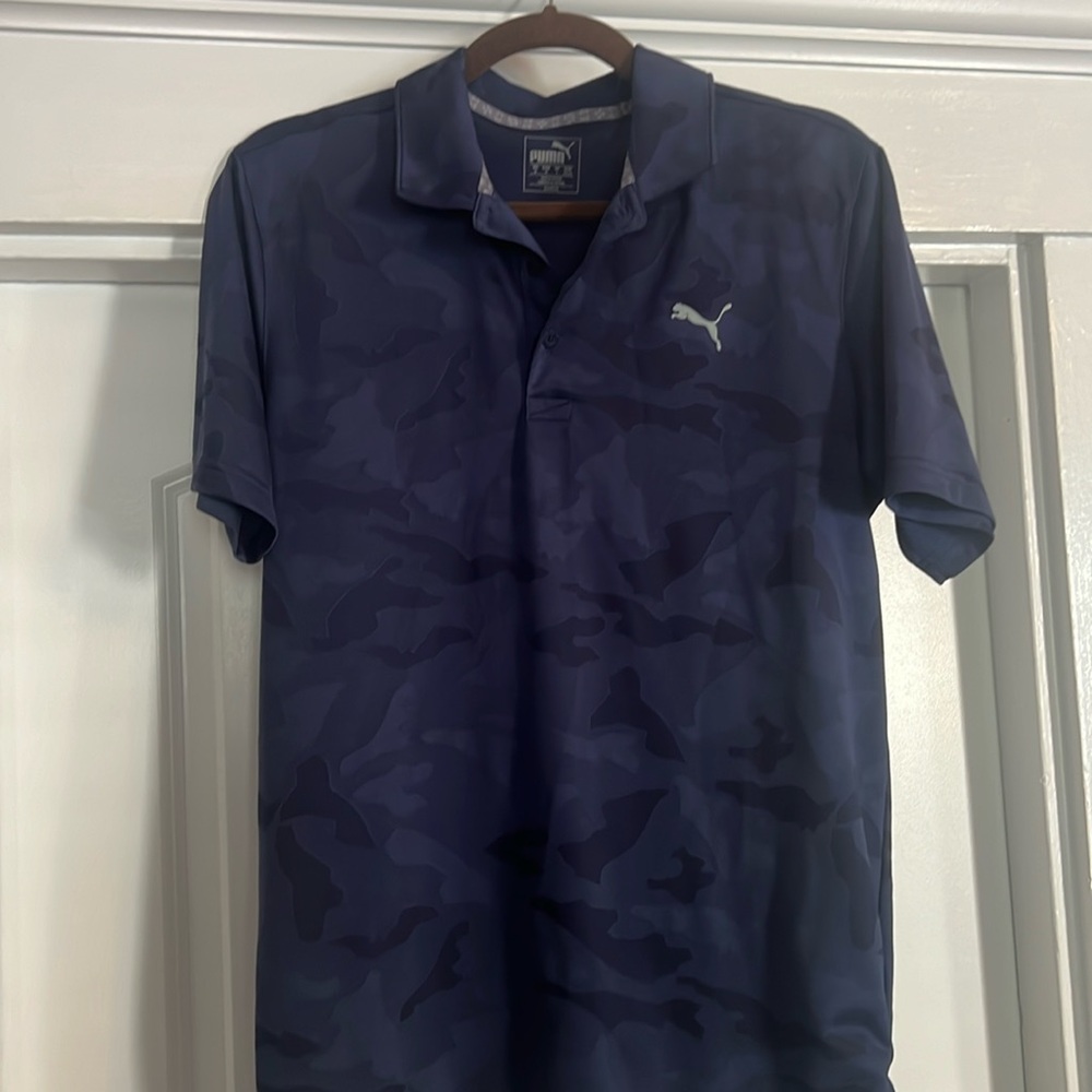 Men’s puma golf shirt, navy blue camo, size medium